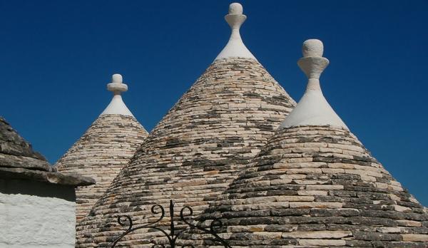 Plongeon dans les traditions millénaires des Pouilles avec les trulli
