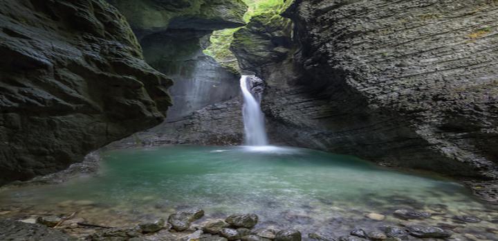 Avec votre voiture : Entre mer, lacs et montagnes