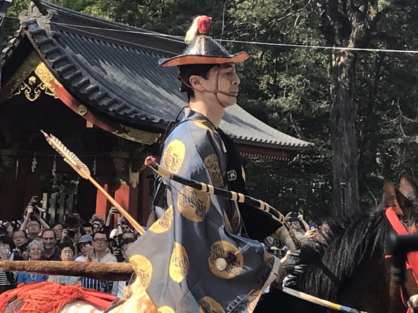 Au coeur de la tradition japonaise au festival de tir à l'arc à cheval à Kamakura