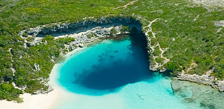 Le Blue Hole de Dean