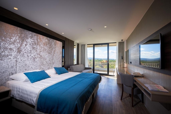 Hôtel 4* des grottes de Postojna