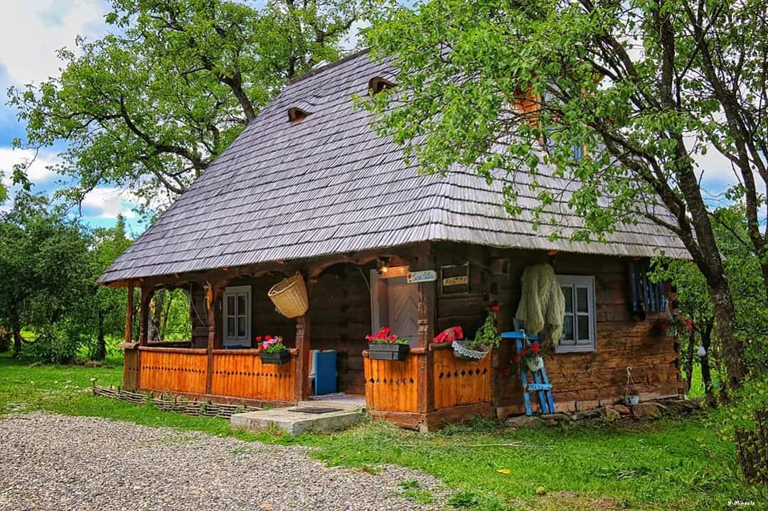 Charmante vieille maison en bois