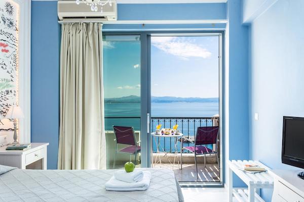 Elégant boutique hôtel avec une vue imprenable sur la mer