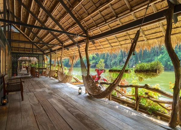 Mon hôtel flottant dans la jungle...