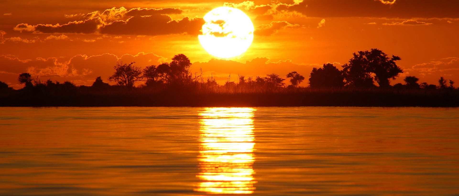 Safari camping authentique au Botswana en français
