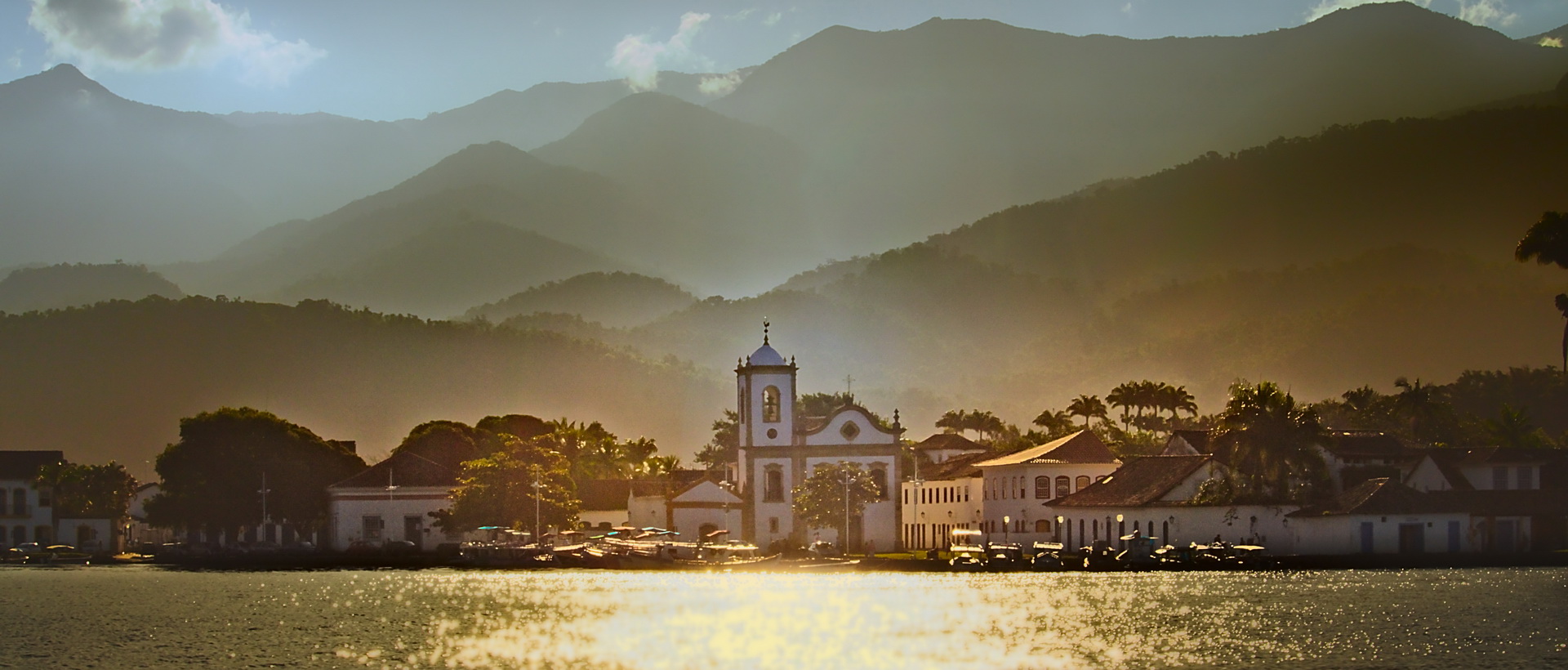 De la montage à la mer : Rio, villes coloniales baroques et baie de Paraty