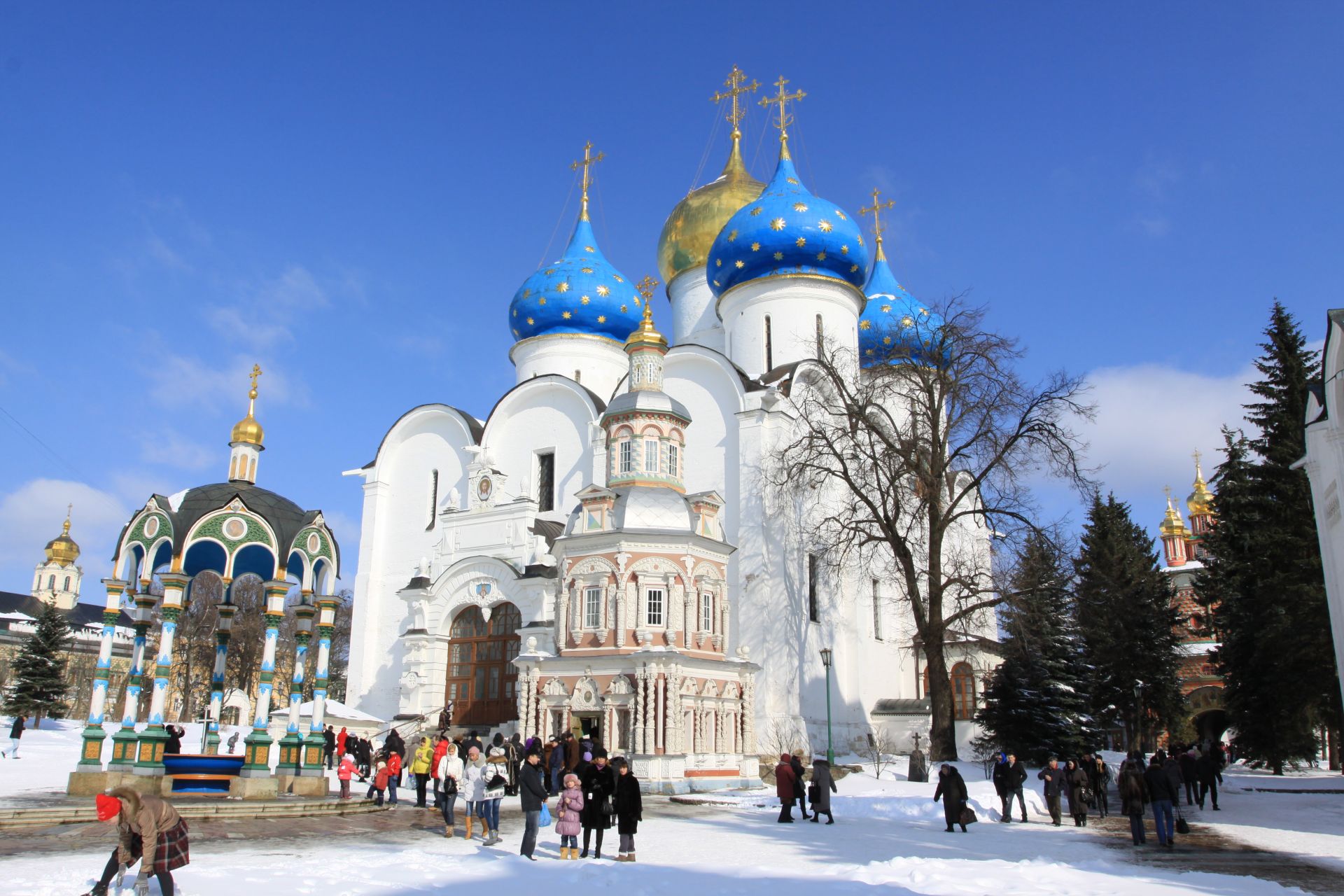 Voyage culturel en Russie: de Moscou à Saint Petersbourg via l'Anneau d'Or