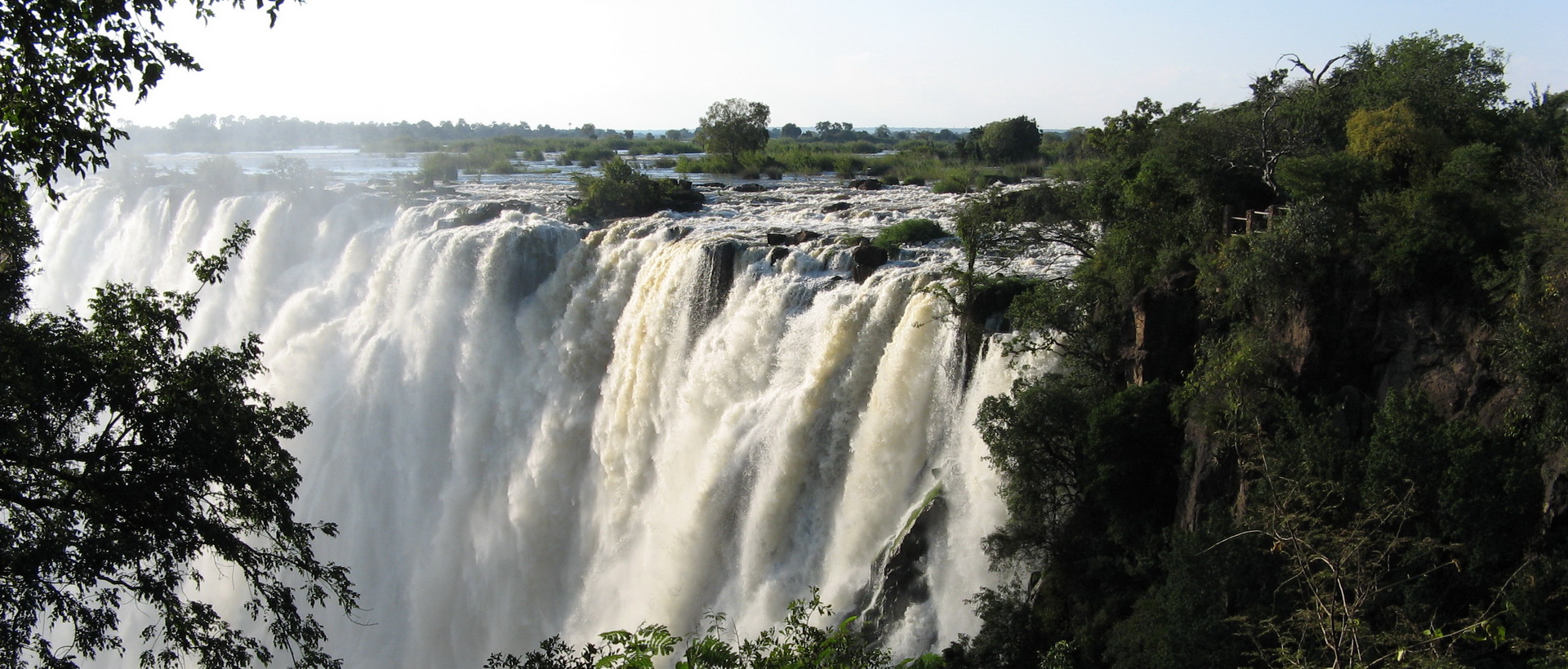 Combiné safari dans les parcs de Chobe & Sud Luangwa et les Chutes Victoria