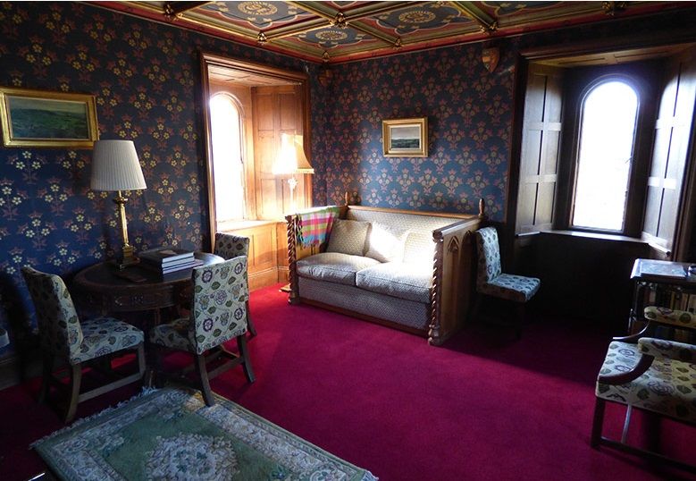 Voyage sur-mesure, Un week-end dans une tour de château !